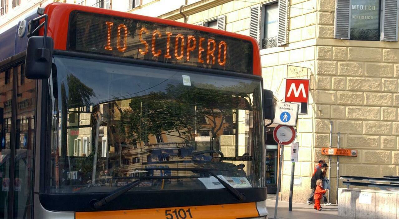 Lunedì 28 ottobre, è prevista una possibile sospensione dei servizi di autobus, metropolitana e tram da parte di Atac, con indicazione di orari e fasce di garanzia.