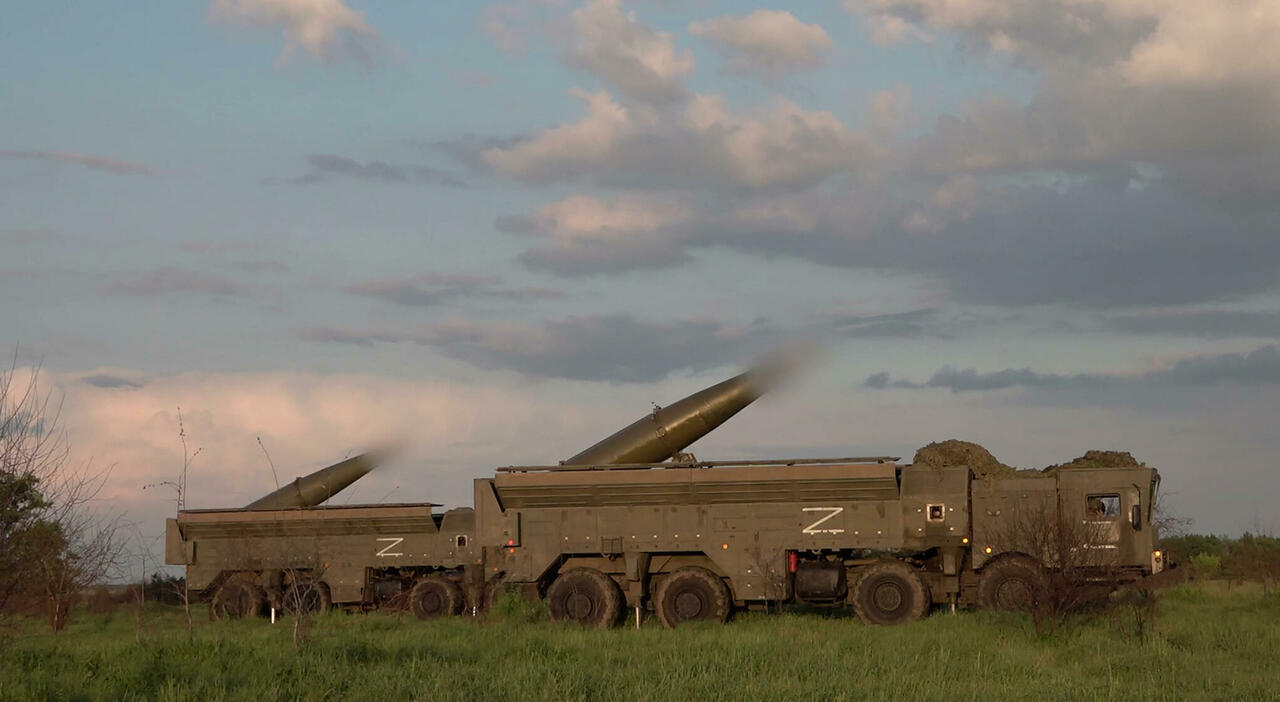 Russia, armi nucleari in Ucraina? Qual è il piano di Putin? Domande e risposte sull