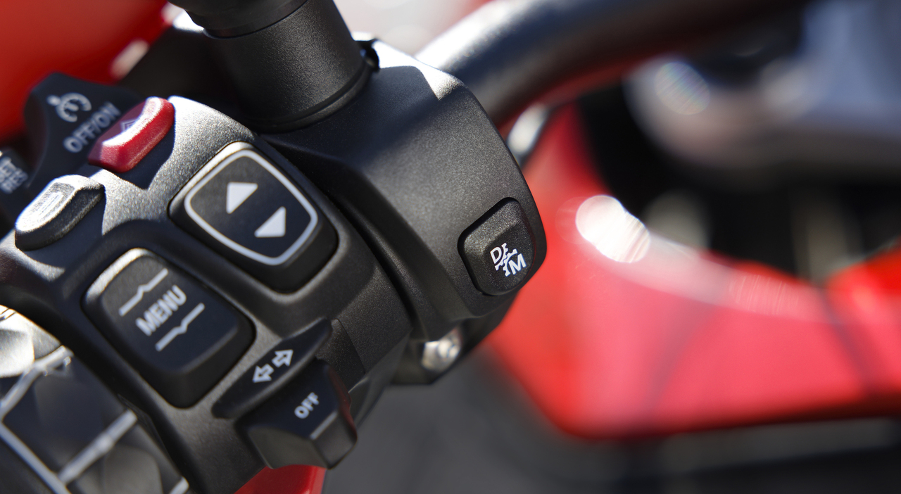 Bmw Motorrrad punta su Automated Shift Assistant