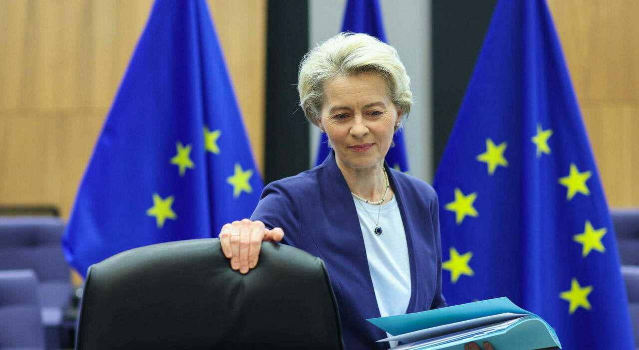 Von der Leyen «sta lottando contro una grave polmonite», annullati tutti gli impegni della presidente della Commissione Ue