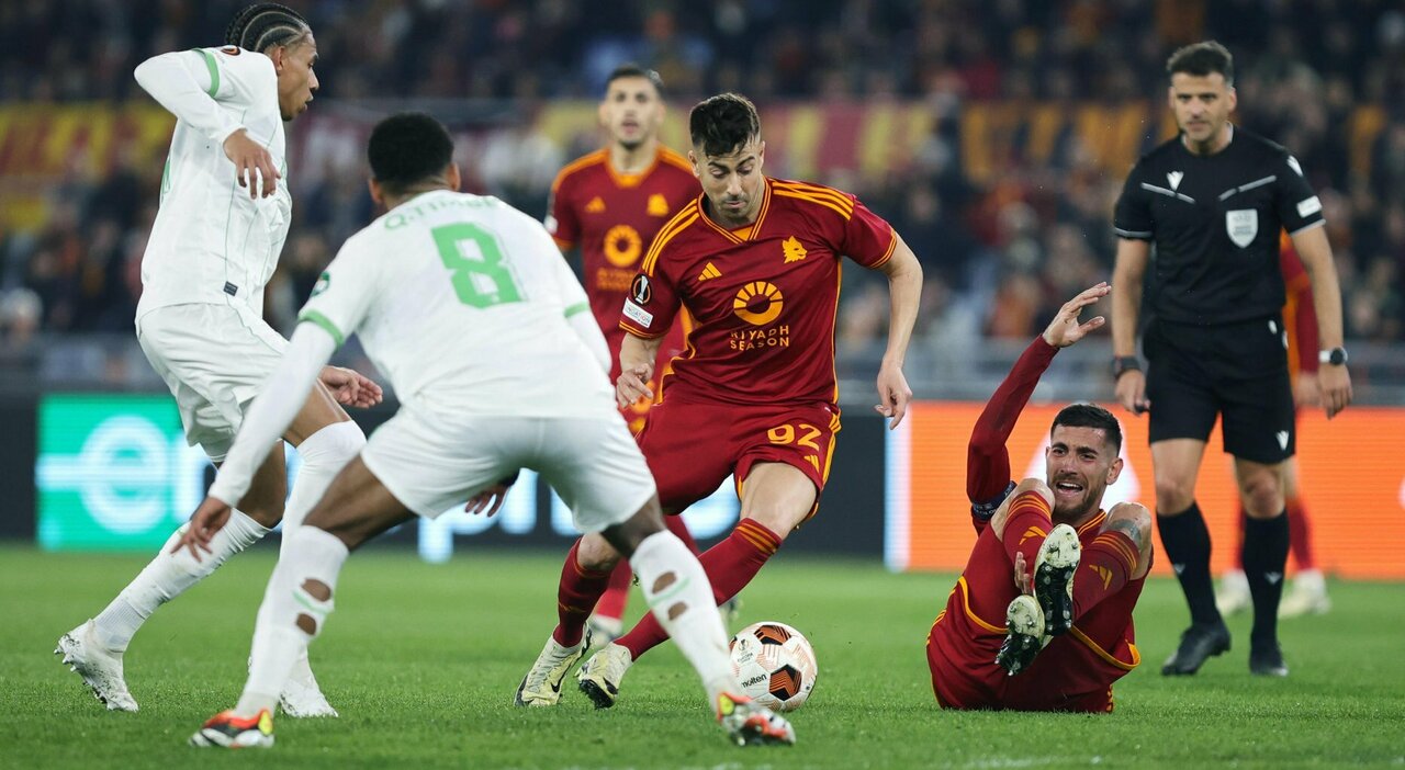 Controversy ensues in Roma-Feyenoord match over penalty claims