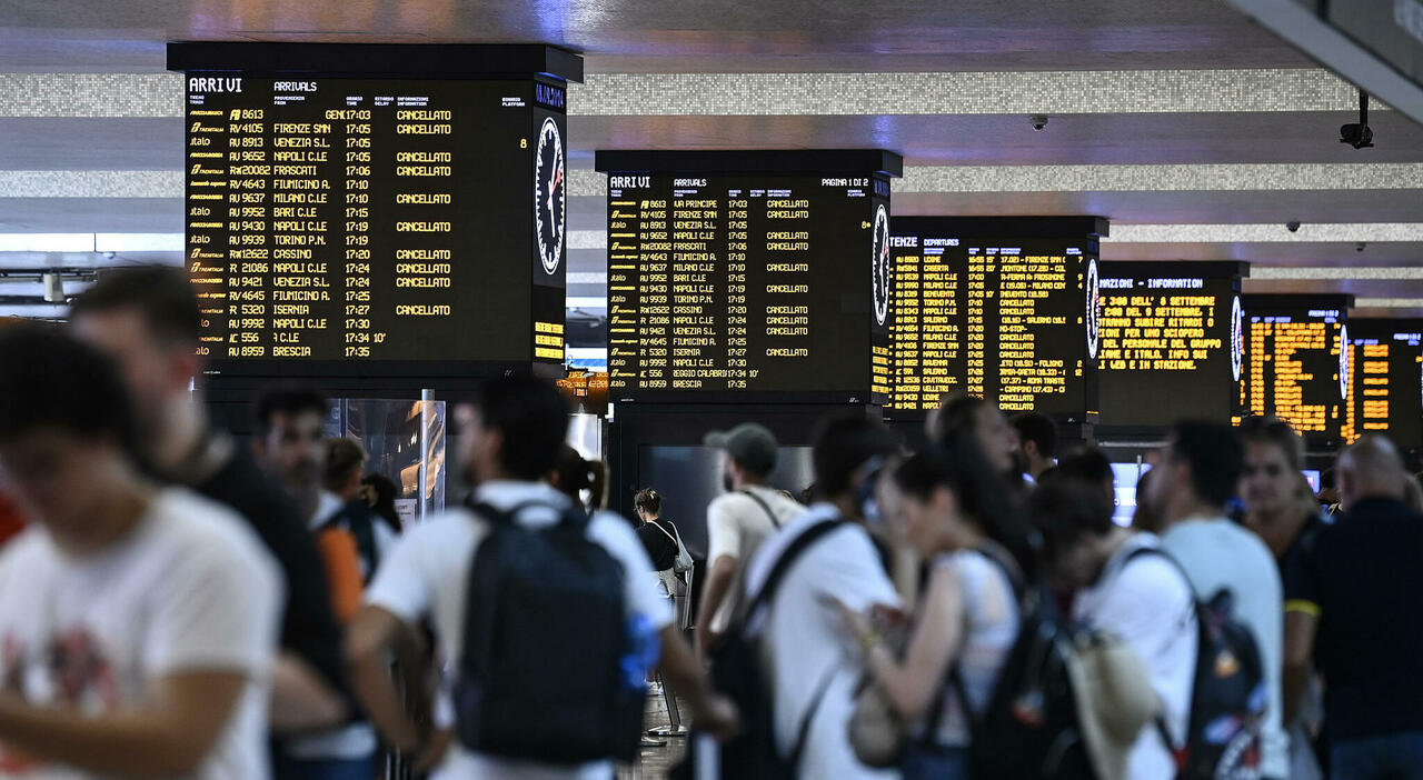 Roma in Tilt: Sciopero dei Trasporti, Caos a Termini tra Bus e Metro Fermi!