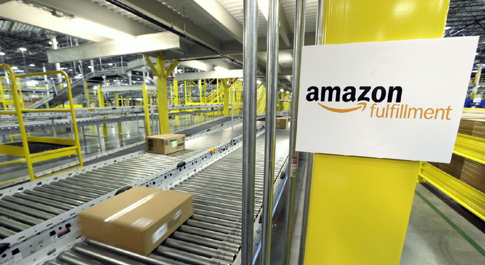 Amazon scopre il pagamento cash: ora si può acquistare anche senza