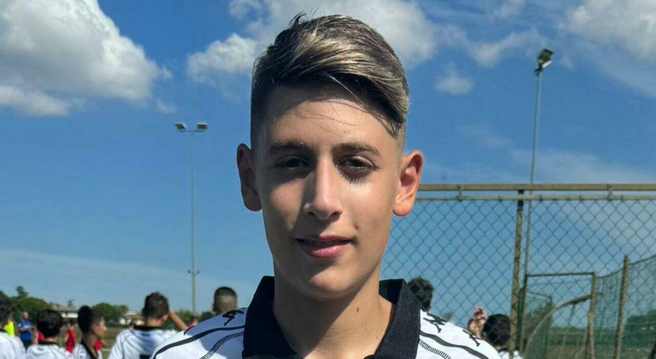Tragic Loss of Diego De Vivo: 14-Year-Old Dies on Football Field