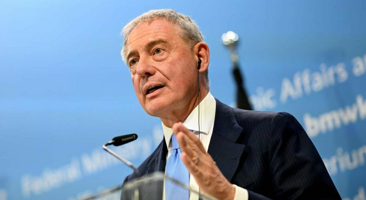 Adolfo Urso il ministro delle imprese e del Made in Italy