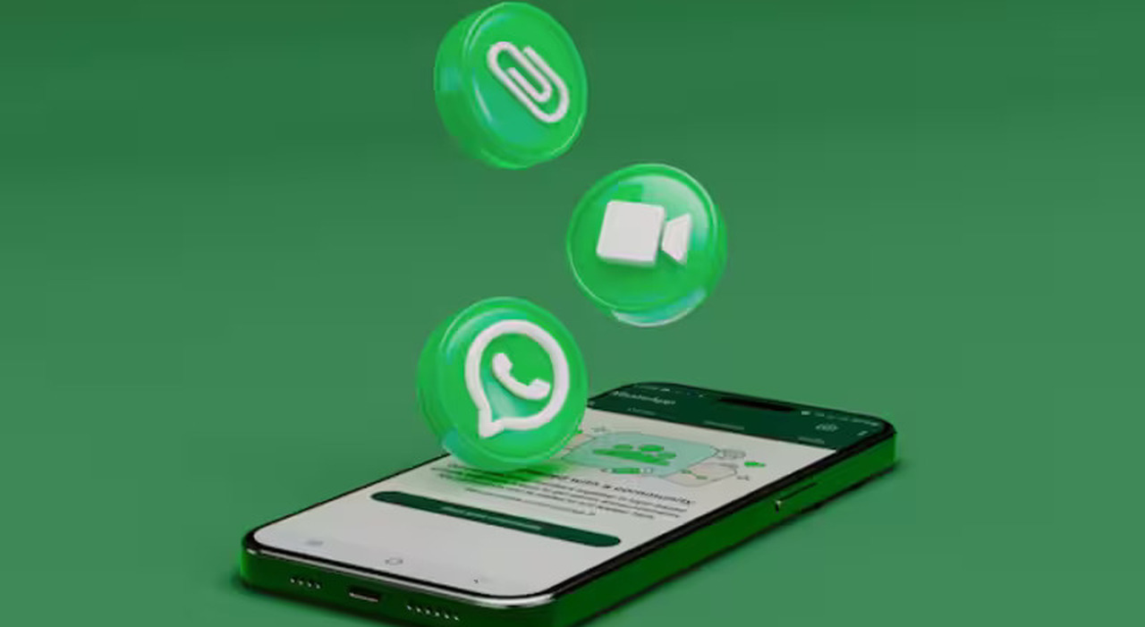 Whatsapp, problema privacy e sicurezza con l'IA: ecco cosa non «dire» mai al bot