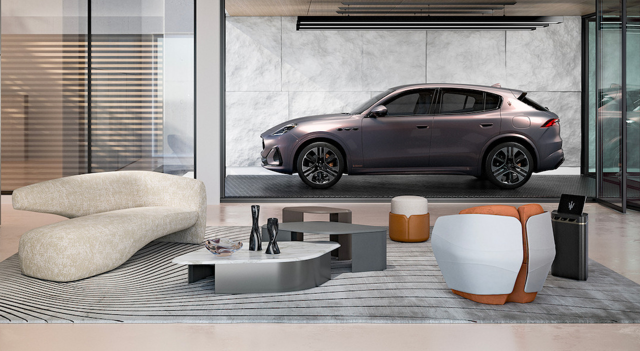 La Grecale Giorgetti Edition è realizzata in un colore Gleaming Dusk
