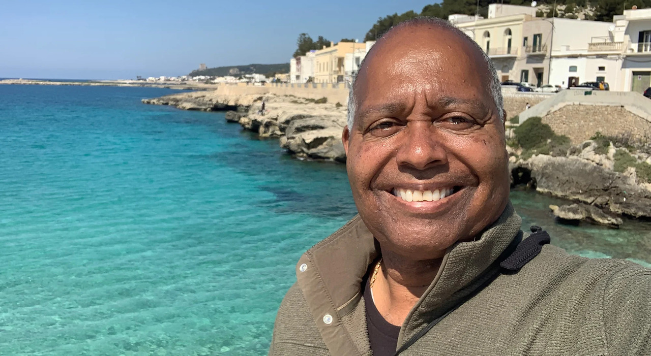 Keith, l'insegnante che ha lasciato la California per trasferirsi in Salento: «Cibo buono e niente McDonald's»