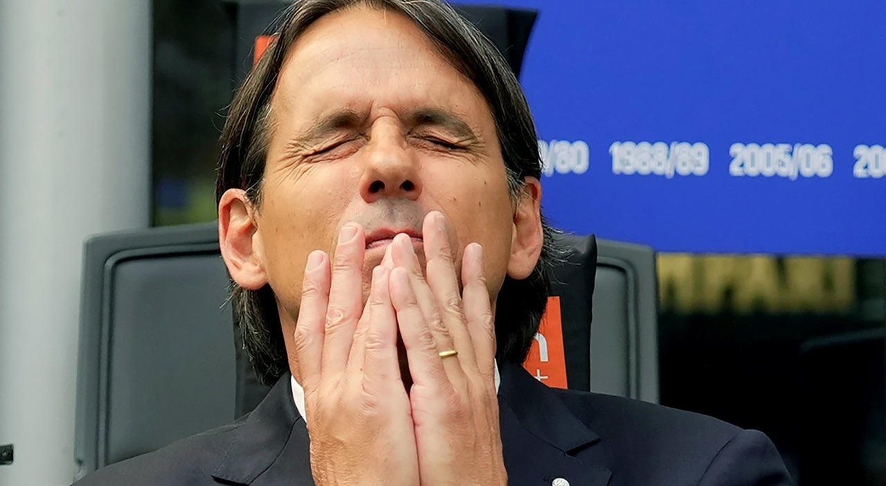 Inter Roma 0 1, Inzaghi perde ancora: Conte sogna il sorpasso scudetto Inter Roma 0 1, Inzaghi perde ancora: Conte sogna il sorpasso scudetto