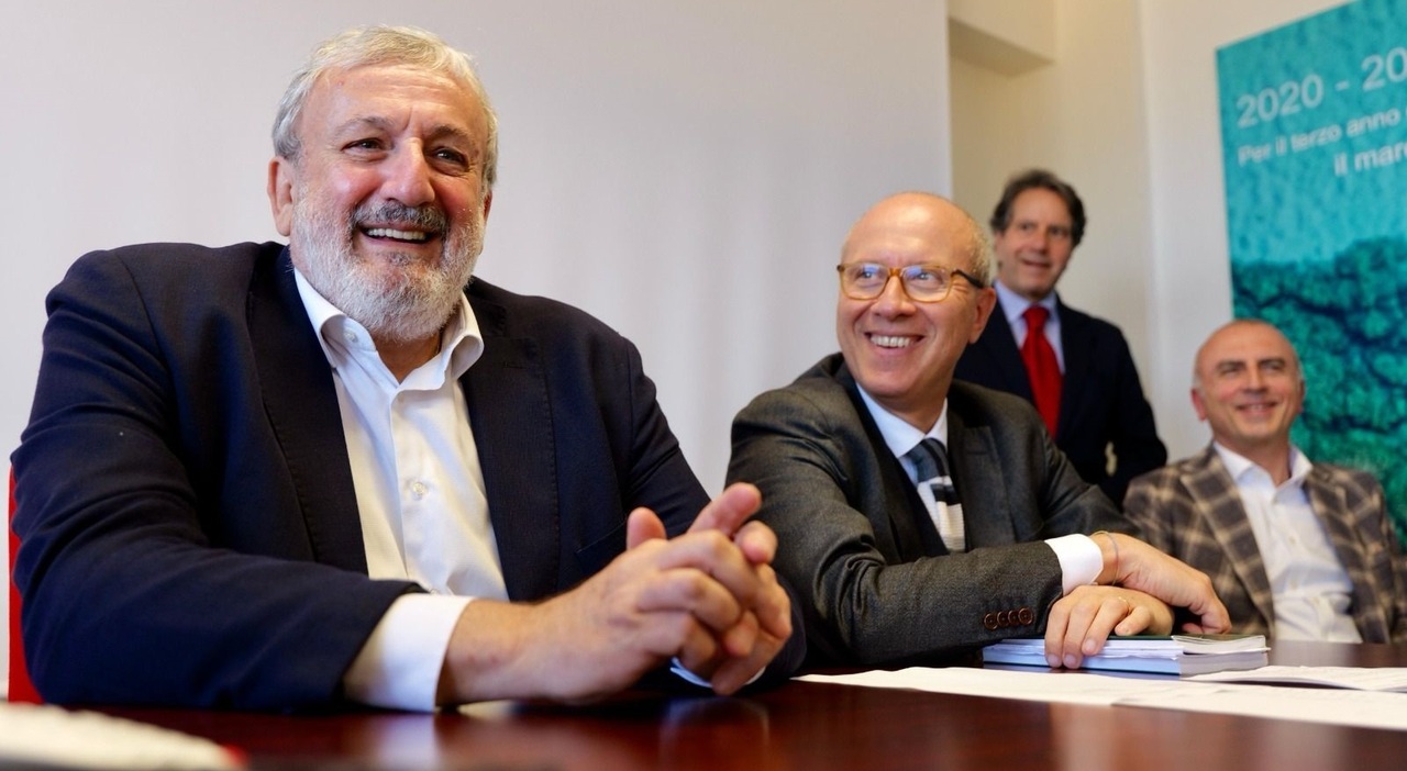Sanità, Emiliano avverte: «Utile a tutti votare per il ripiano dei conti» Sanità, Emiliano avverte: «Utile a tutti votare per il ripiano dei conti»