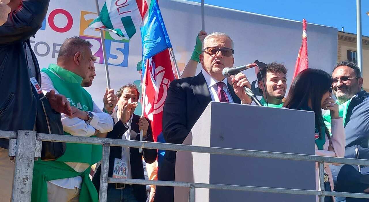 Primo maggio a Napoli: «Da inizio anno in Campania già 12 incidenti mortali sul lavoro» Primo maggio a Napoli: «Da inizio anno in Campania già 12 incidenti mortali sul lavoro»