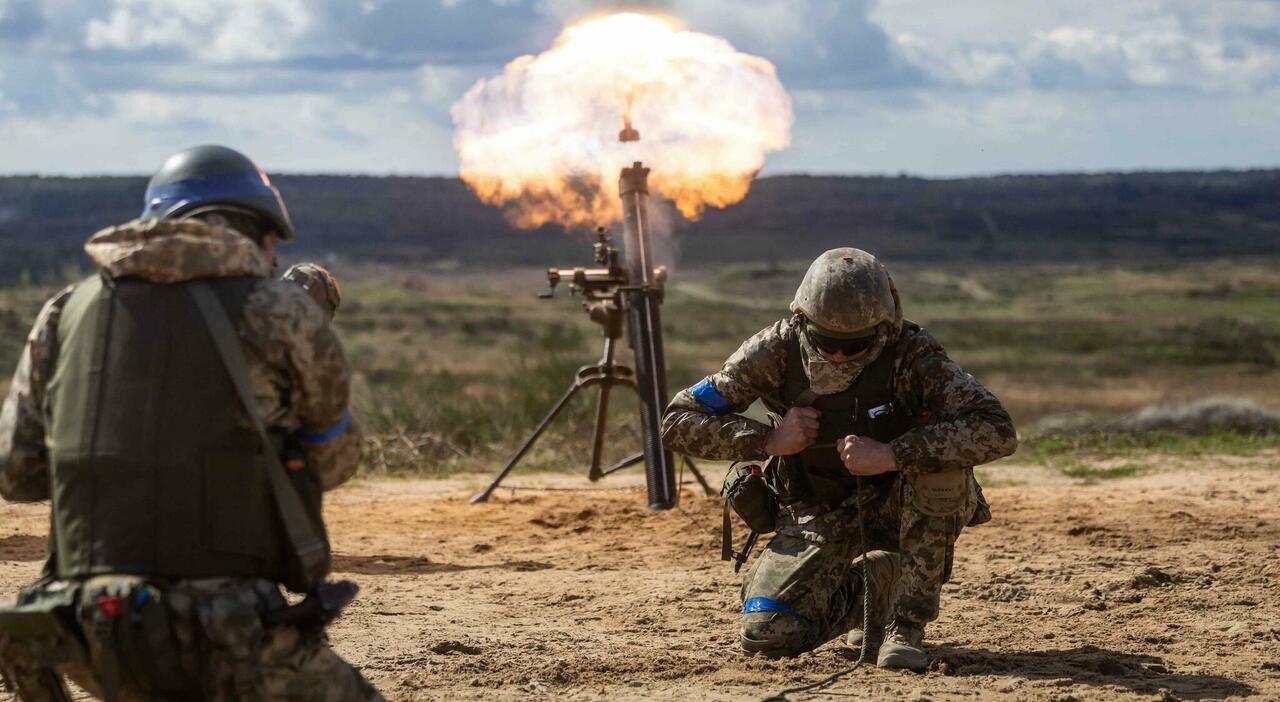 Guerra Ucraina Russia, Trump prepara il primo pacchetto di aiuti da 50 milioni per Kiev: ci sono hardware e sistemi per la difesa Guerra Ucraina Russia, Trump prepara il primo pacchetto di aiuti da 50 milioni per Kiev: ci sono hardware e sistemi per la difesa