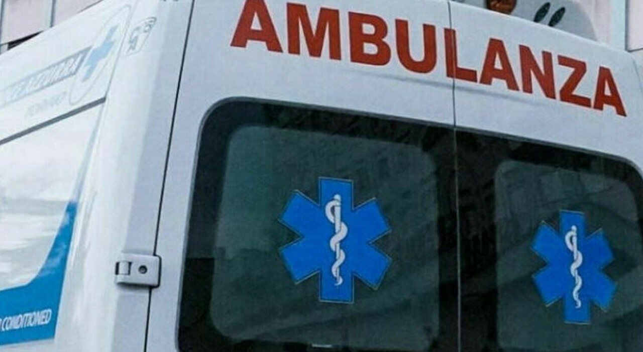 Travolta auto da Leggo.it travolta da un auto mentre attraversa sulle strisce grave 15enne portata in elisoccorso in ospedale è stata operata alla testa
