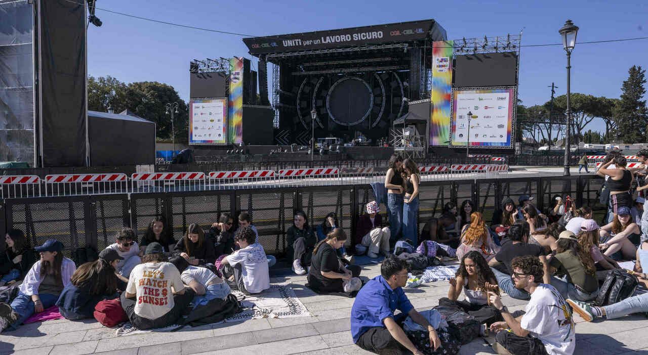 Concertone in ombra: un episodio di molestie in fila e tre arresti per violenza sessuale Concertone in ombra: un episodio di molestie in fila e tre arresti per violenza sessuale