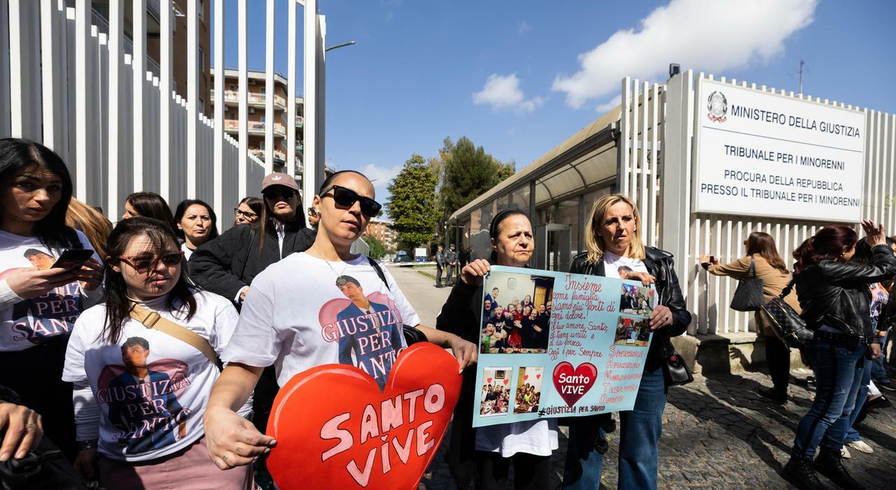 Morto Santo da Ilmattino.it morto santo romano il giallo dei post la madre dellassassino mio figlio non centra