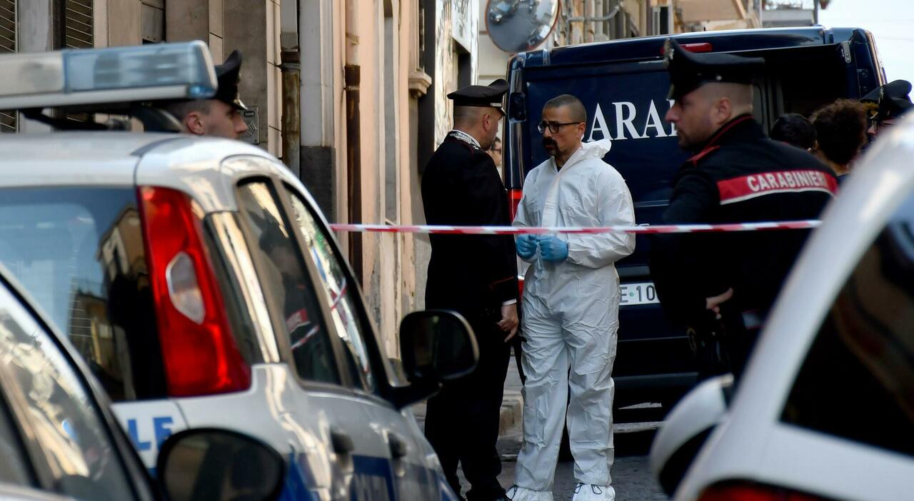 Lancia la figlia dal balcone, Annamaria Geraci confessa tutto e resta in carcere: «Si sono distratti e ho ucciso Maria Rosa» Lancia la figlia dal balcone, Annamaria Geraci confessa tutto e resta in carcere: «Si sono distratti e ho ucciso Maria Rosa»