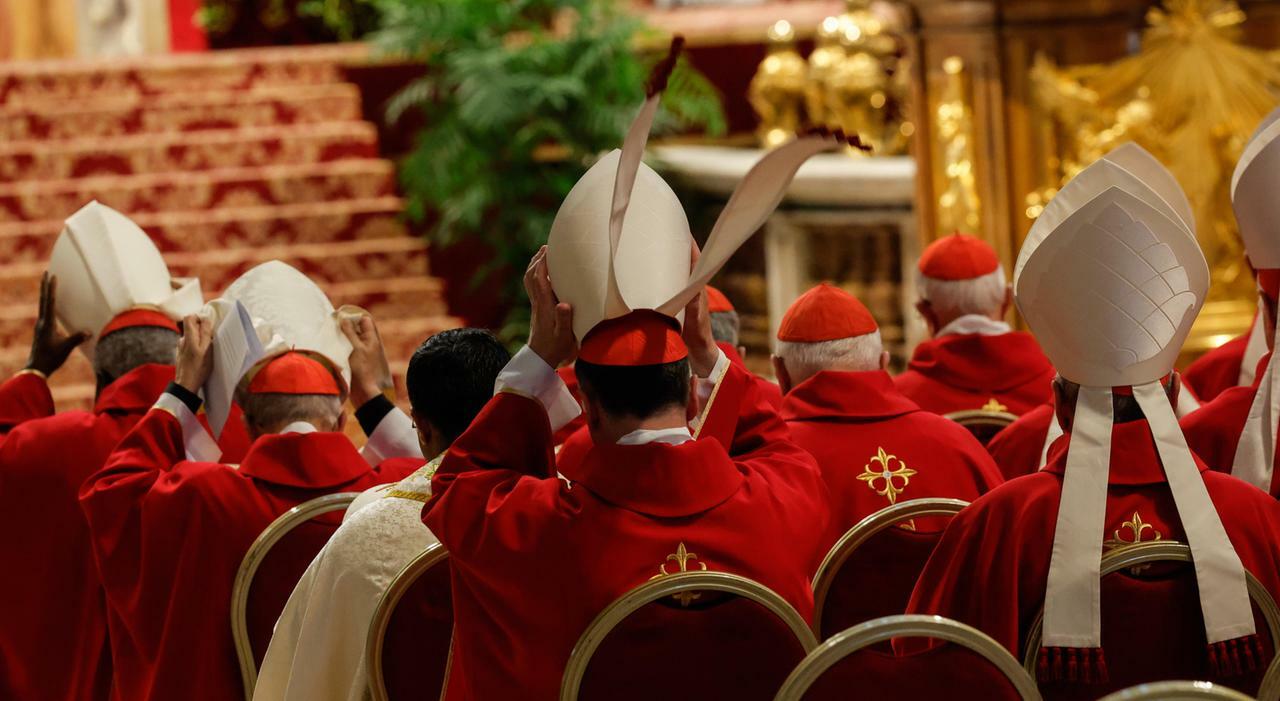 Conclave, mediazione tra i cardinali: sei cordate per sei nomi. Ecco i favoriti (mentre continuano i veleni su Parolin) Conclave, mediazione tra i cardinali: sei cordate per sei nomi. Ecco i favoriti (mentre continuano i veleni su Parolin)