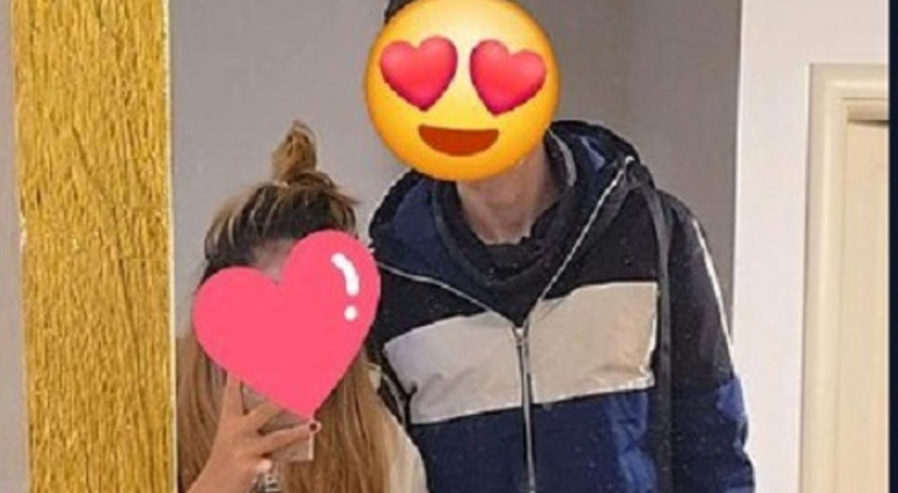 Operaio studentessa da Ilgazzettino.it operaio e studentessa universitaria restano disoccupati la coppia si offre su internet per serate piccanti solo messaggi e conversazioni