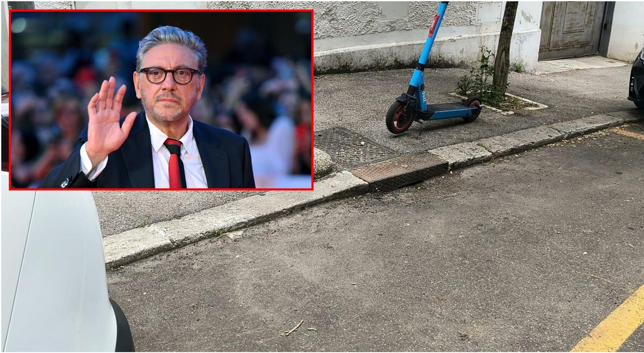 I cassonetti scomparsi nei Parioli accendono la protesta dei residenti e le parole di Sergio Castellitto I cassonetti scomparsi nei Parioli accendono la protesta dei residenti e le parole di Sergio Castellitto