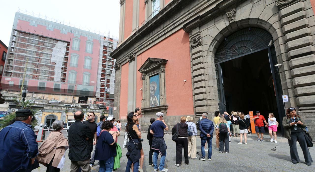 Turismo da record a Napoli, da Pompei a Sant?Elmo: «La cultura ha trionfato» Turismo da record a Napoli, da Pompei a Sant?Elmo: «La cultura ha trionfato»