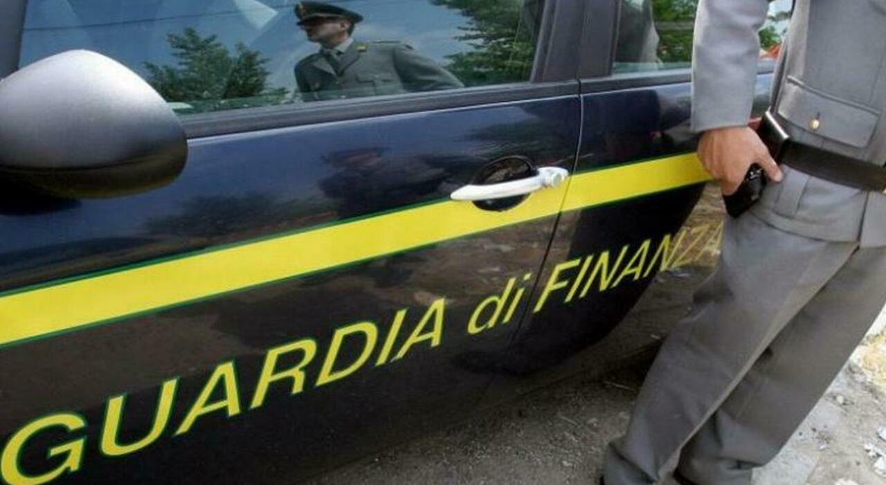 Bancarotta fraudolenta e autoriciclaggio: arrestato un imprenditore. Sequestrati 4,2 milioni di euro Bancarotta fraudolenta e autoriciclaggio: arrestato un imprenditore. Sequestrati 4,2 milioni di euro