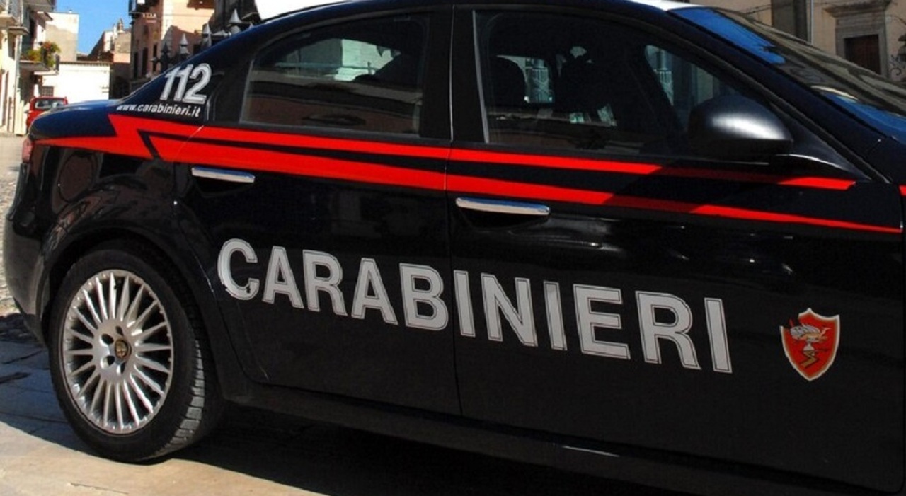 Omicidio a Vigevano, uomo di 40 anni ucciso a coltellate in casa. Fermato il killer 24enne Omicidio a Vigevano, uomo di 40 anni ucciso a coltellate in casa. Fermato il killer 24enne