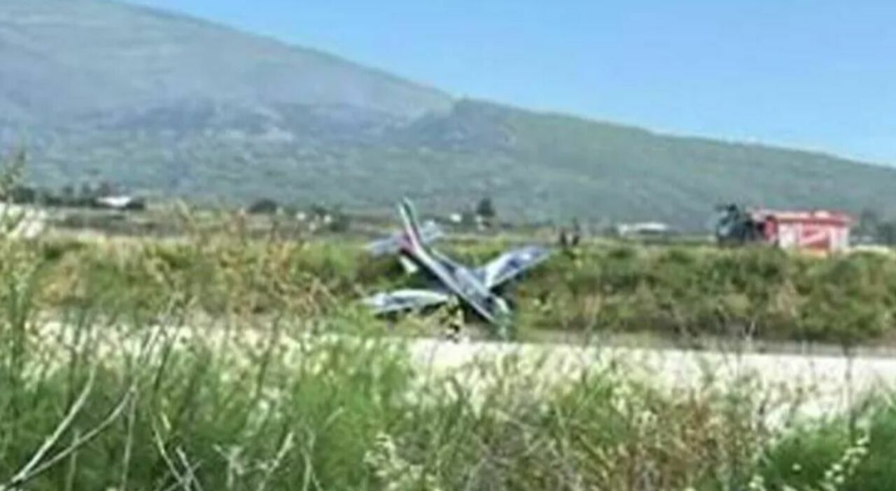 Frecce Tricolori, incidente a Pantelleria. In bilico il sorvolo su Bari per San Nicola Frecce Tricolori, incidente a Pantelleria. In bilico il sorvolo su Bari per San Nicola