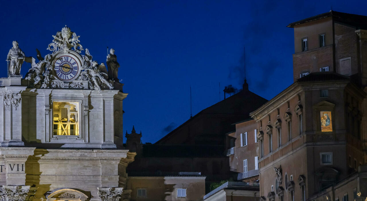 Conclave, divisioni e ritardi poi la fumata nera: Parolin favorito (con 50 voti), ma salgono le quotazioni di Erdo, Tagle, Pizzaballa Conclave, divisioni e ritardi poi la fumata nera: Parolin favorito (con 50 voti), ma salgono le quotazioni di Erdo, Tagle, Pizzaballa