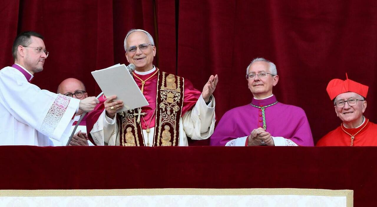 Il ?ruggito? di Padre Bob, il primo papa che viene dagli Usa: «Sogno la pace disarmata» Il ?ruggito? di Padre Bob, il primo papa che viene dagli Usa: «Sogno la pace disarmata»