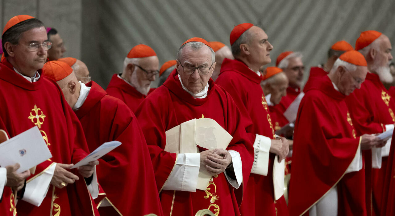 Parolin tradito dagli italiani, dopo il passo indietro fa convergere i suoi voti su Prevost: così Papa Leone XIV è stato eletto Parolin tradito dagli italiani, dopo il passo indietro fa convergere i suoi voti su Prevost: così Papa Leone XIV è stato eletto