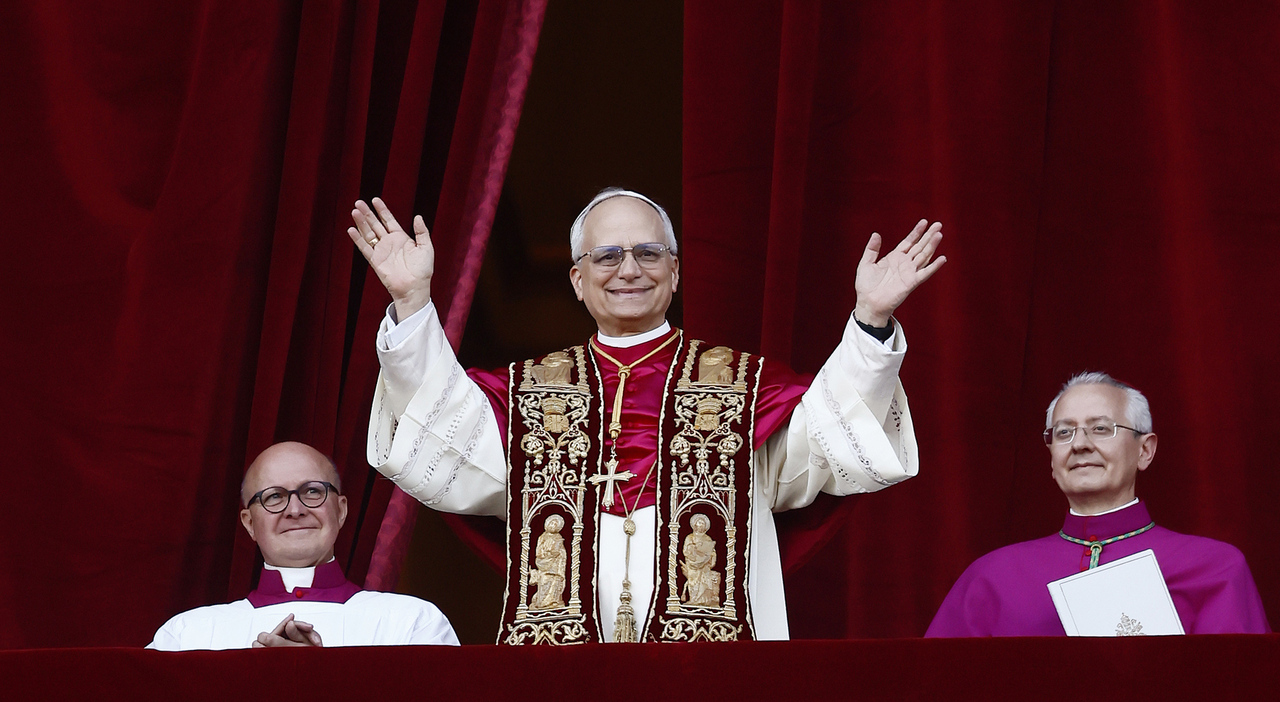 Papa Leone XIV, l?anti trumpiano di Chicago senza paura di criticare il potere Papa Leone XIV, l?anti trumpiano di Chicago senza paura di criticare il potere