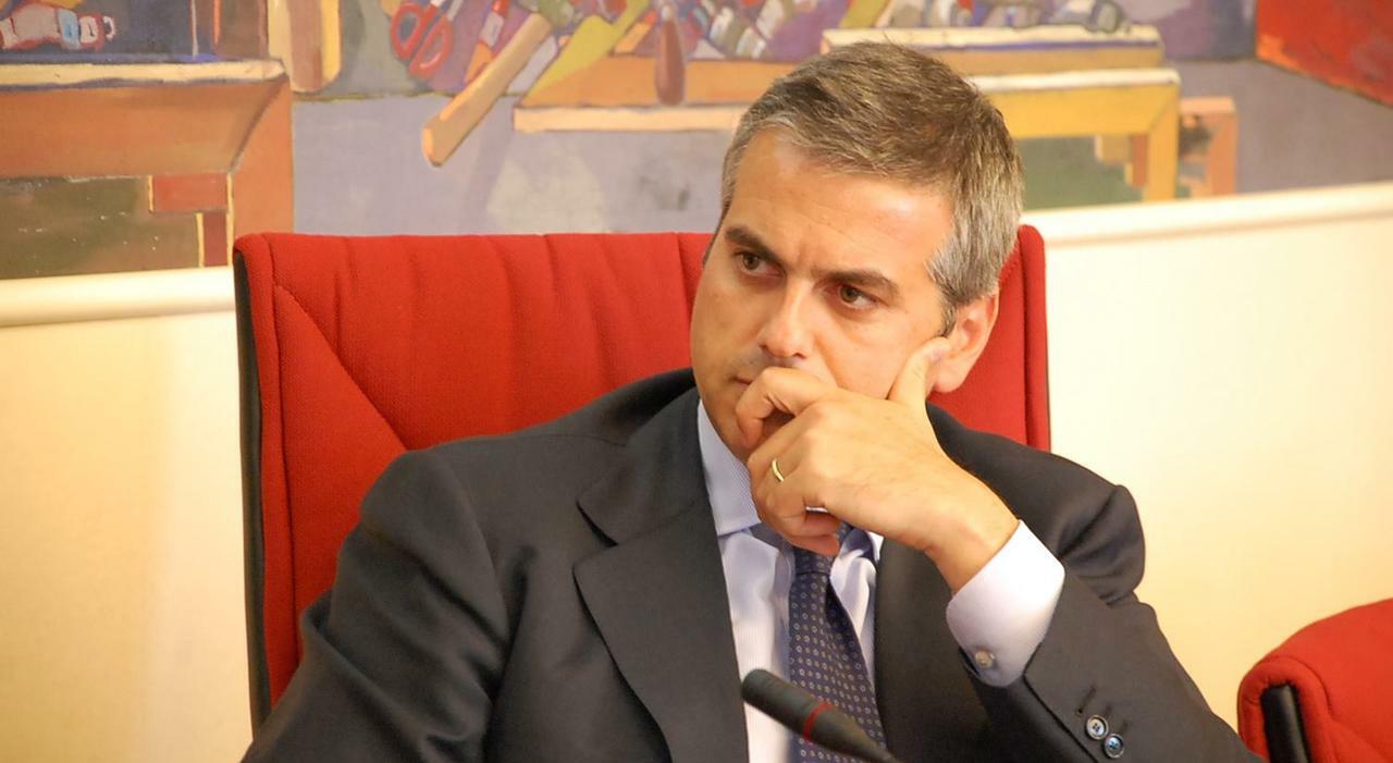 Park in porto, tutto fermo: scintille Silvetti Garofalo. Il manager Bugaro: «Basta liti, dovete parlarvi» Park in porto, tutto fermo: scintille Silvetti Garofalo. Il manager Bugaro: «Basta liti, dovete parlarvi»