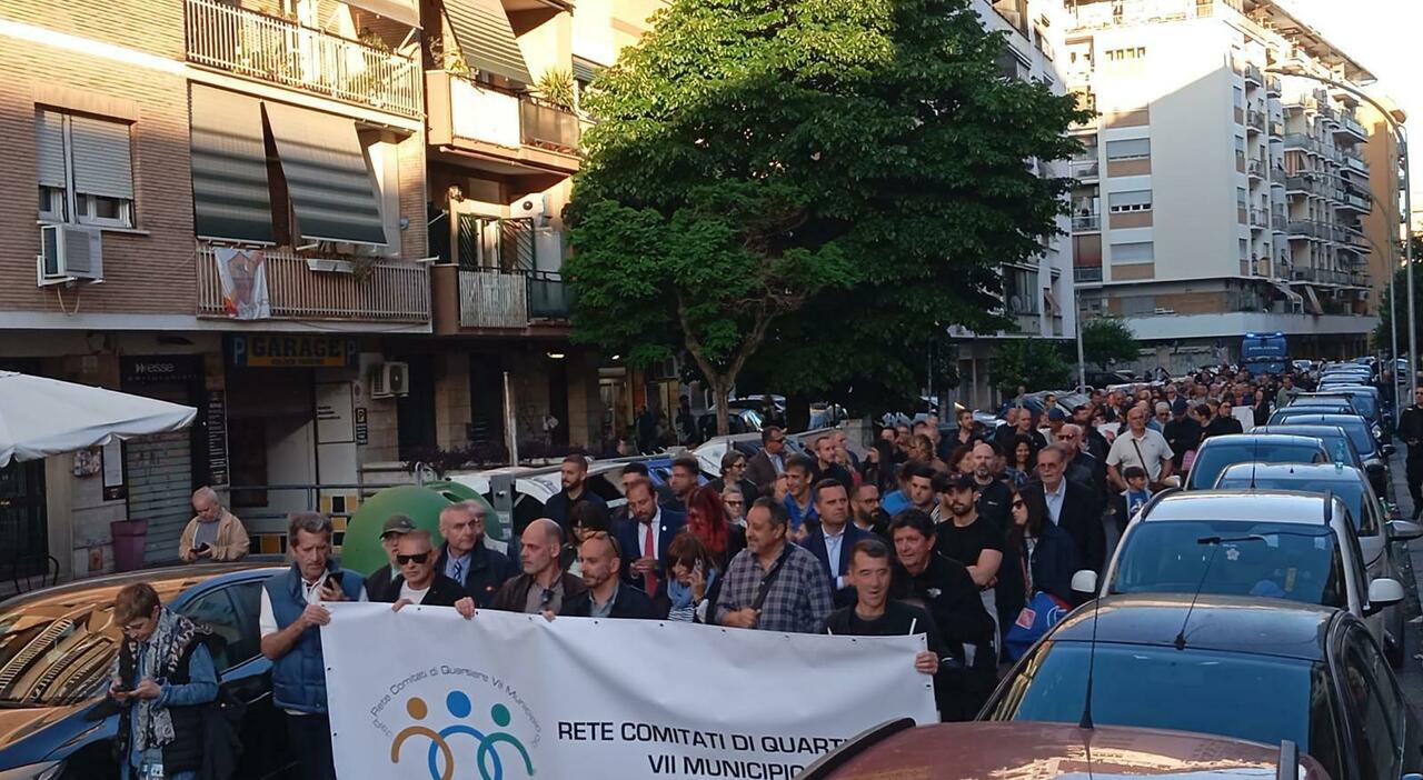 Quartieri in marcia per riscrivere le regole della sicurezza Quartieri in marcia per riscrivere le regole della sicurezza