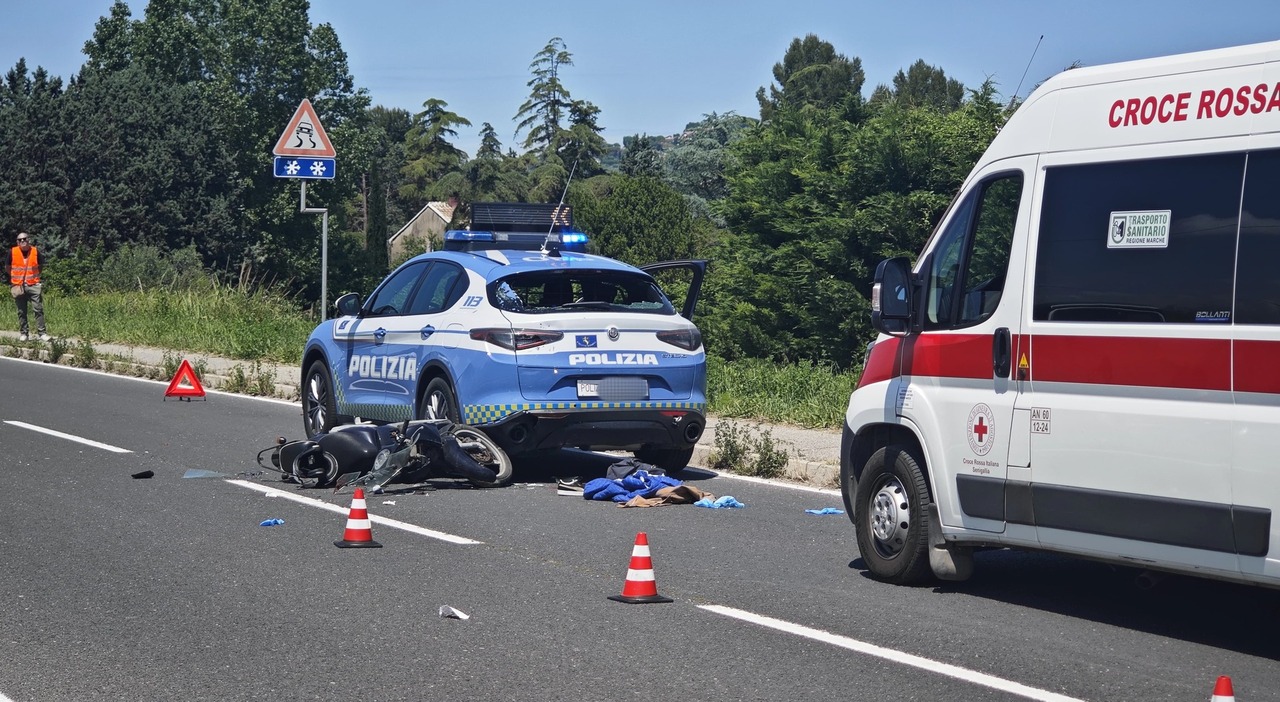 Scooterista piomba su un Scooterista piomba su un