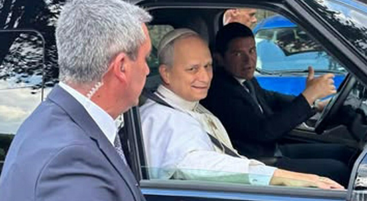 Leone XIV, il cardinale Marcello Semeraro: «Quel segno mariano che unisce la chiesa dal Conclave a Pompei» Leone XIV, il cardinale Marcello Semeraro: «Quel segno mariano che unisce la chiesa dal Conclave a Pompei»