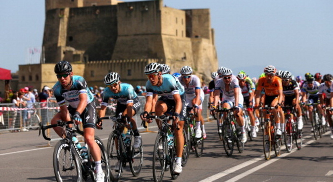 giro d italia tutto pronto per lo show dalle periferie alla volata sul lungomare di napoli da Ilmattino.it giro d italia tutto pronto per lo show dalle periferie alla volata sul lungomare di napoli