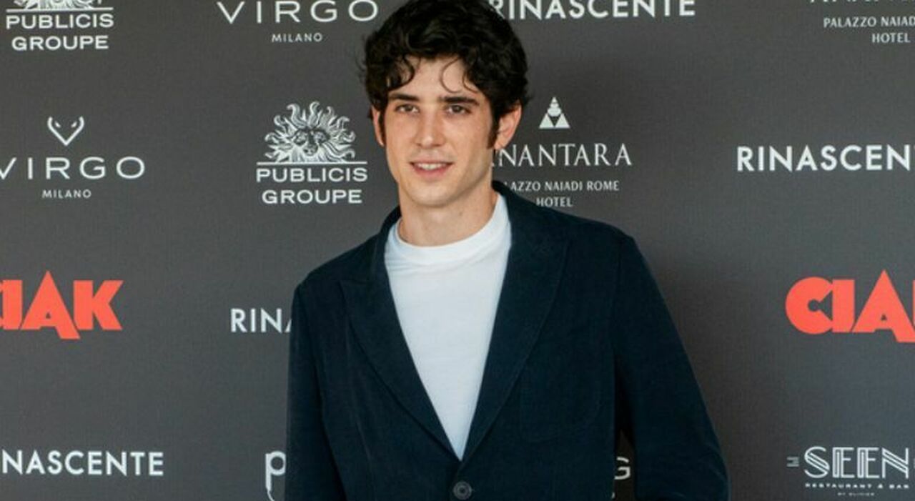 Nicolas Maupas: «Perdere la verginità è stata una liberazione. Alle medie i compagni mi picchiavano. Ho la sindrome dell'impostore»