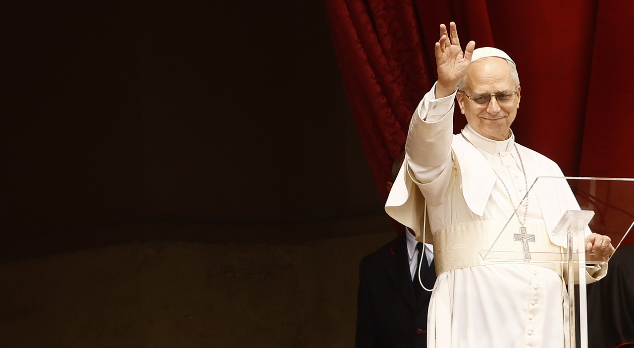 Leone XIV, un Papa deciso: la svolta sulle guerre (con posizioni forti) e il richiamo a Wojtyla Leone XIV, un Papa deciso: la svolta sulle guerre (con posizioni forti) e il richiamo a Wojtyla