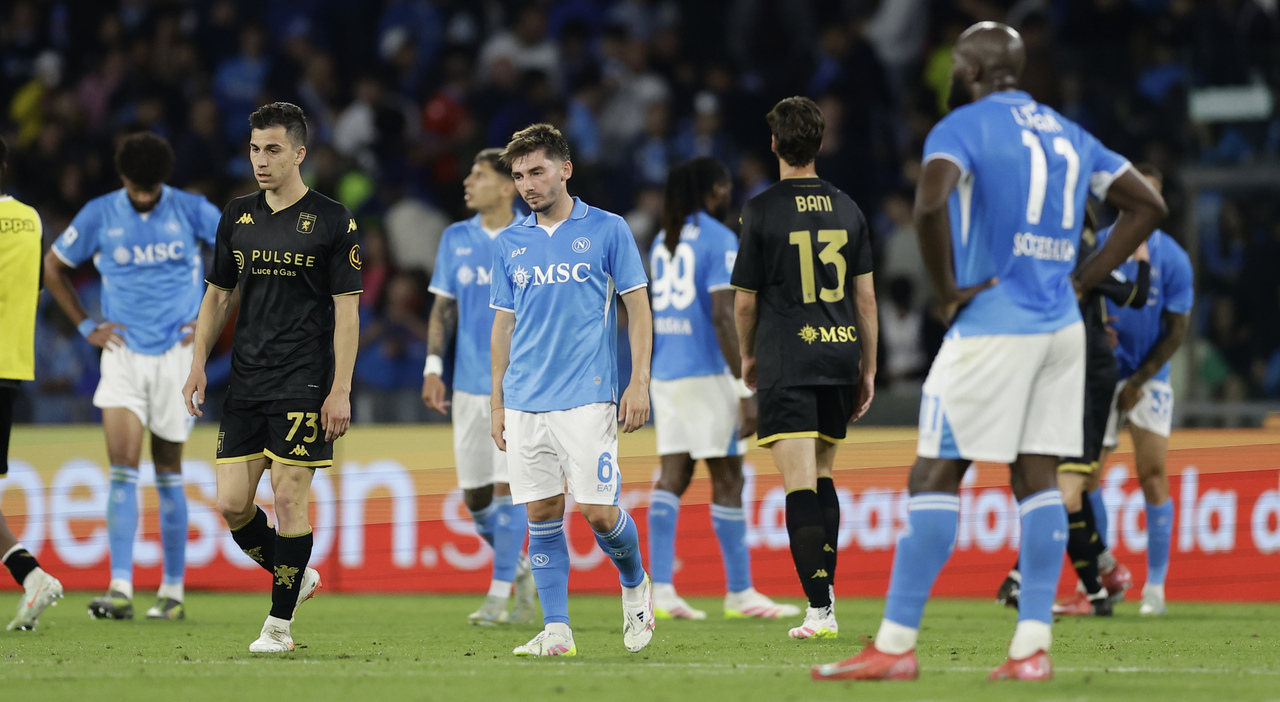 Napoli Genoa 2 2, le pagelle: Lukaku e Raspadori (7) non bastano, Vasquez (6,5) si riscatta con il gol, McTominay (8) il migliore Napoli Genoa 2 2, le pagelle: Lukaku e Raspadori (7) non bastano, Vasquez (6,5) si riscatta con il gol, McTominay (8) il migliore
