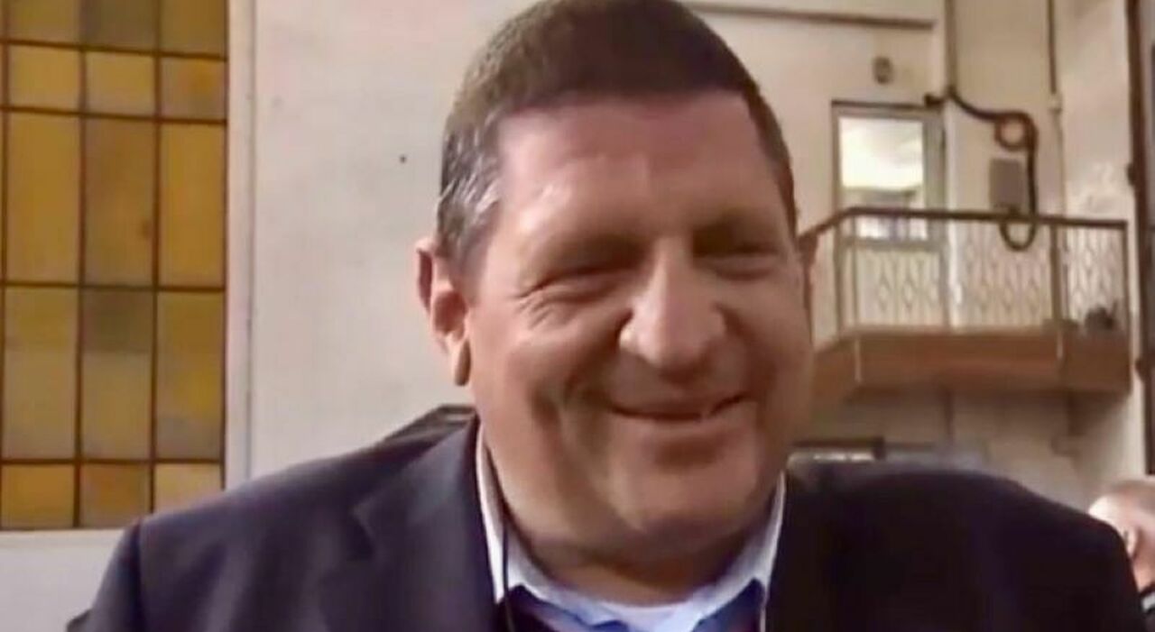 Davide Teruzzi, tranviere Atm ha un malore e muore dopo il pranzo con i colleghi. Altri 5 intossicati: ristorante sotto indagini Davide Teruzzi, tranviere Atm ha un malore e muore dopo il pranzo con i colleghi. Altri 5 intossicati: ristorante sotto indagini