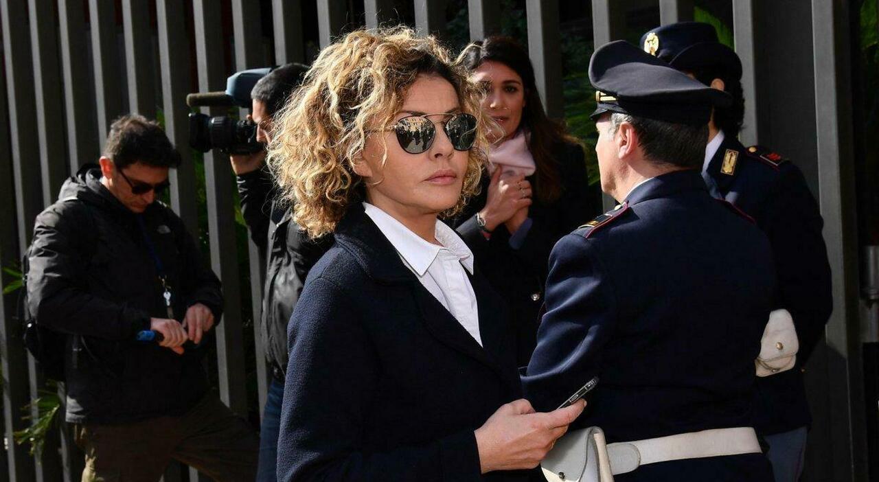 Le accuse del pm a Eva Grimaldi nel caso Tarallo: cosa nasconde questa vicenda? Le accuse del pm a Eva Grimaldi nel caso Tarallo: cosa nasconde questa vicenda?