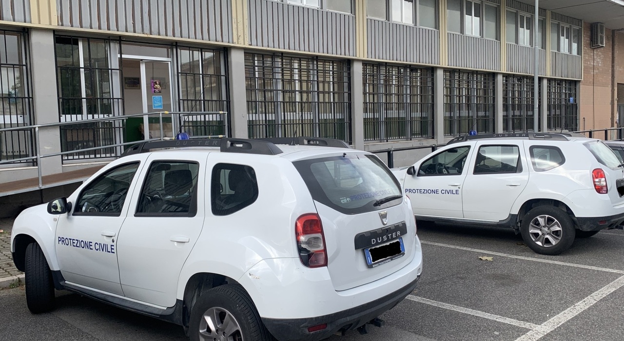 Terremoto Campi Flegrei, 21 persone ospitate all Terremoto Campi Flegrei, 21 persone ospitate all