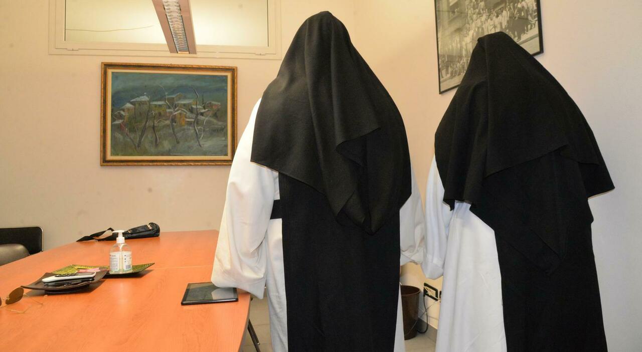 suore in fuga dal convento il mistero dei 200mila euro spariti accanimento verso di noi la commissione si è intestata i conti da Ilgazzettino.it suore in fuga dal convento il mistero dei 200mila euro spariti accanimento verso di noi la commissione si è intestata i conti