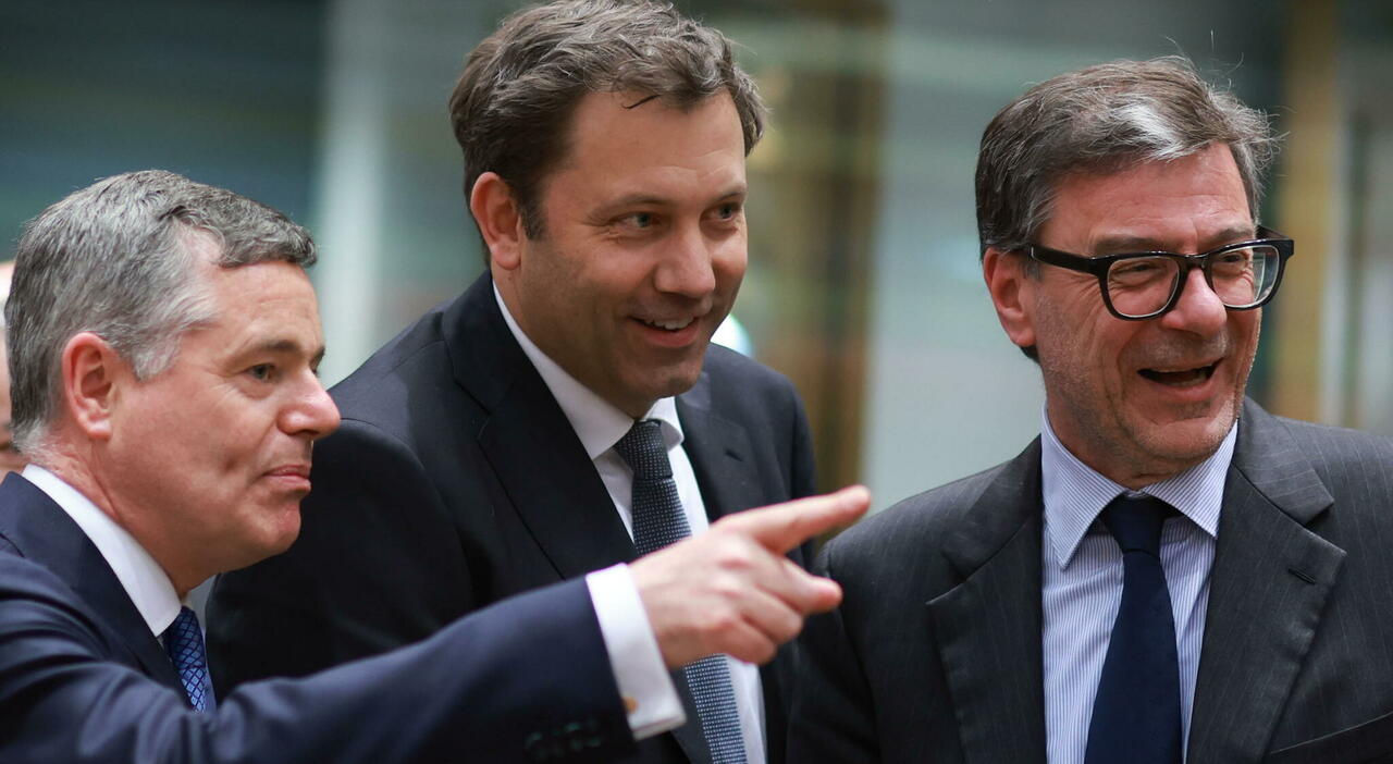 Pnrr oltre il 2026 per la difesa, mossa di Giorgetti all?Ecofin: «No a nuovo debito» Pnrr oltre il 2026 per la difesa, mossa di Giorgetti all?Ecofin: «No a nuovo debito»