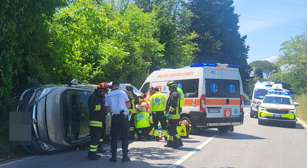 Drammatico incidente a Macerata, l Drammatico incidente a Macerata, l