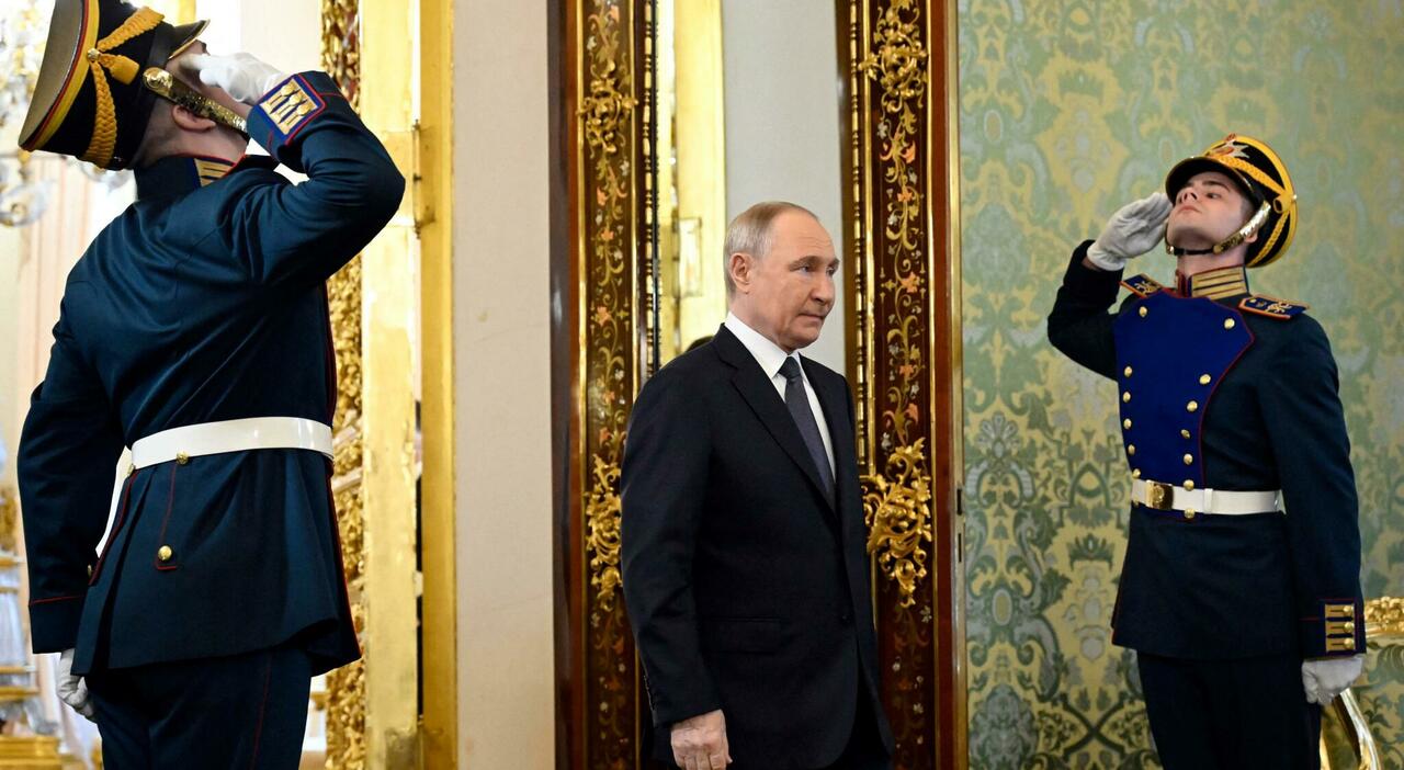 Economia russa, la pace fa paura: ecco perché a Putin conviene continuare la guerra in Ucraina Economia russa, la pace fa paura: ecco perché a Putin conviene continuare la guerra in Ucraina