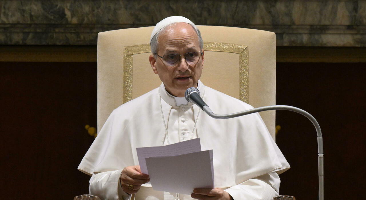 Papa Leone: «Basta produrre armi. Chiudere contese, da Ucraina a Terra Santa». Il potefice rilancia l Papa Leone: «Basta produrre armi. Chiudere contese, da Ucraina a Terra Santa». Il potefice rilancia l