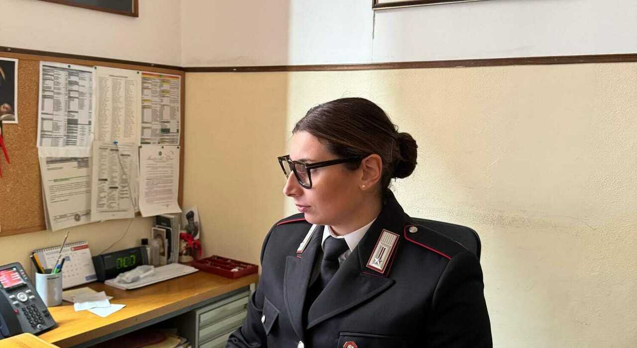 ruba liquori per 600 euro da un supermercato di macerata denunciato 30enne caccia al complice