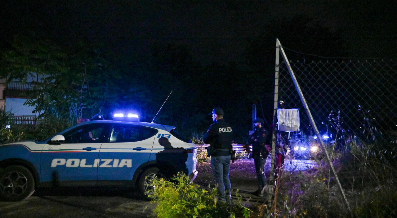 Roma, duplice omicidio a Ottavia: spari in una falegnameria, corpi crivellati di colpi. A dare l Roma, duplice omicidio a Ottavia: spari in una falegnameria, corpi crivellati di colpi. A dare l