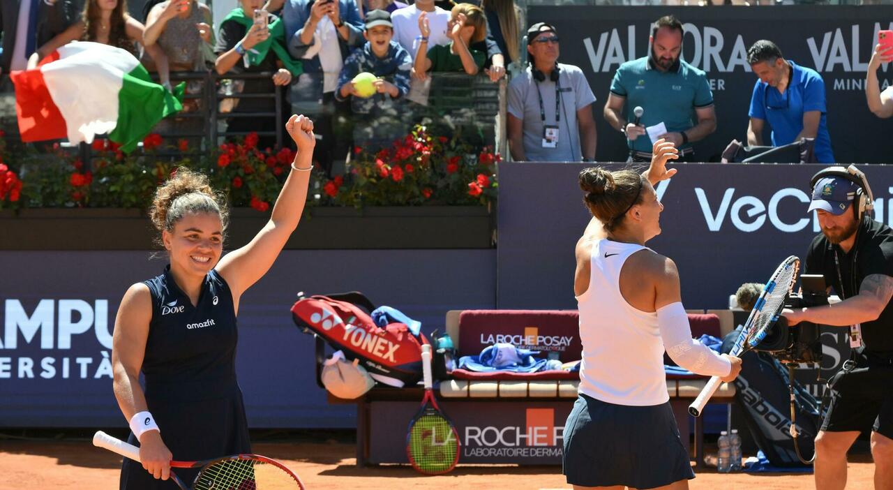 errani e paolini regine di roma trionfo bis agli internazionali e per jasmine sono due titoli in due giorni
